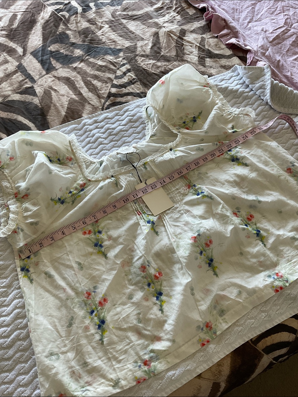 INDUSTRY Floral Puff-Sleeve Peasant Blouse with Lace Trim - Picture 5 of 8